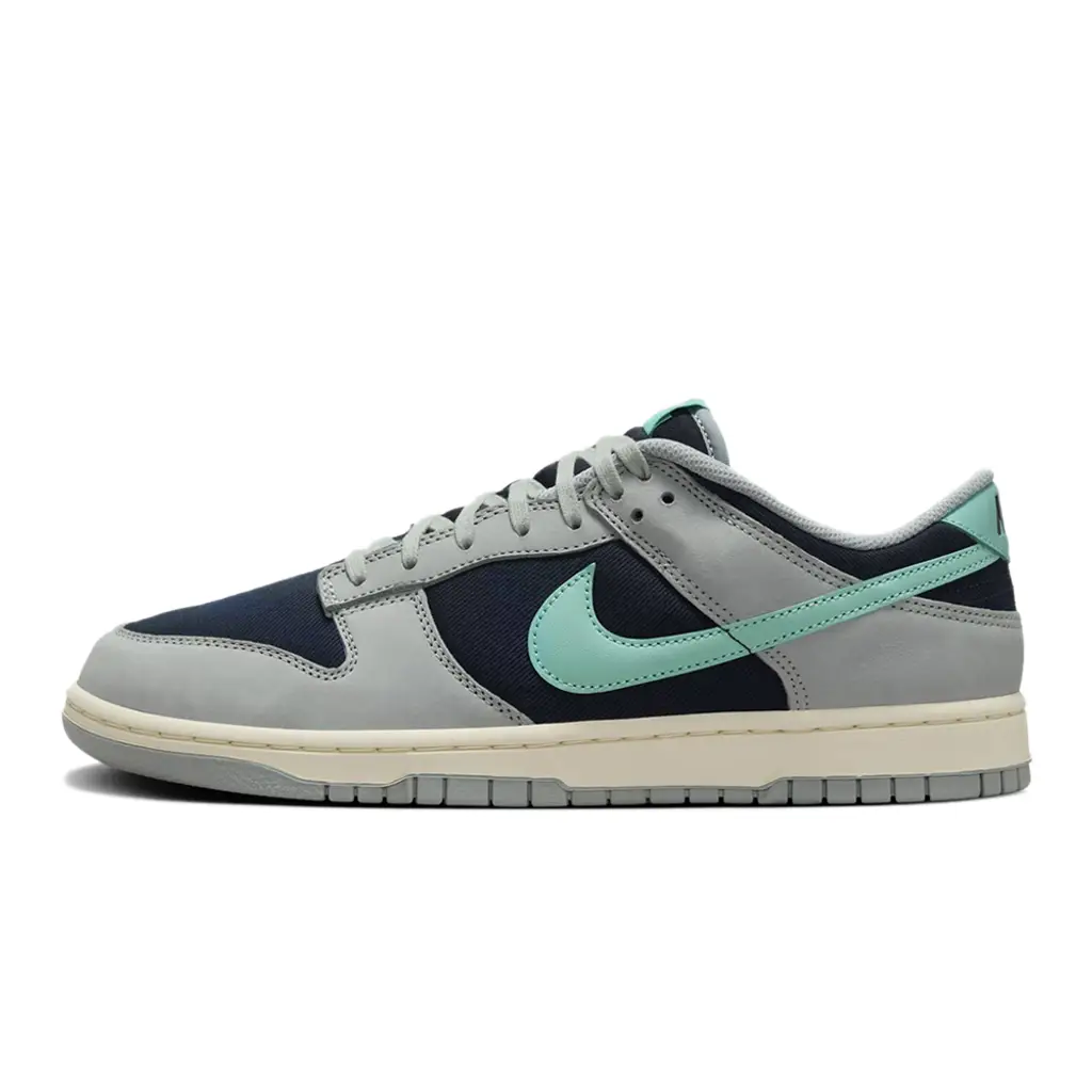 nike dunk low icy green frost fb8895-001