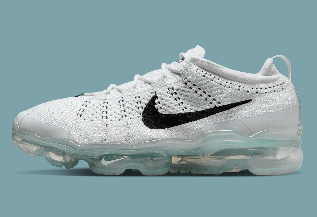 vapormax flyknit 3 white and black